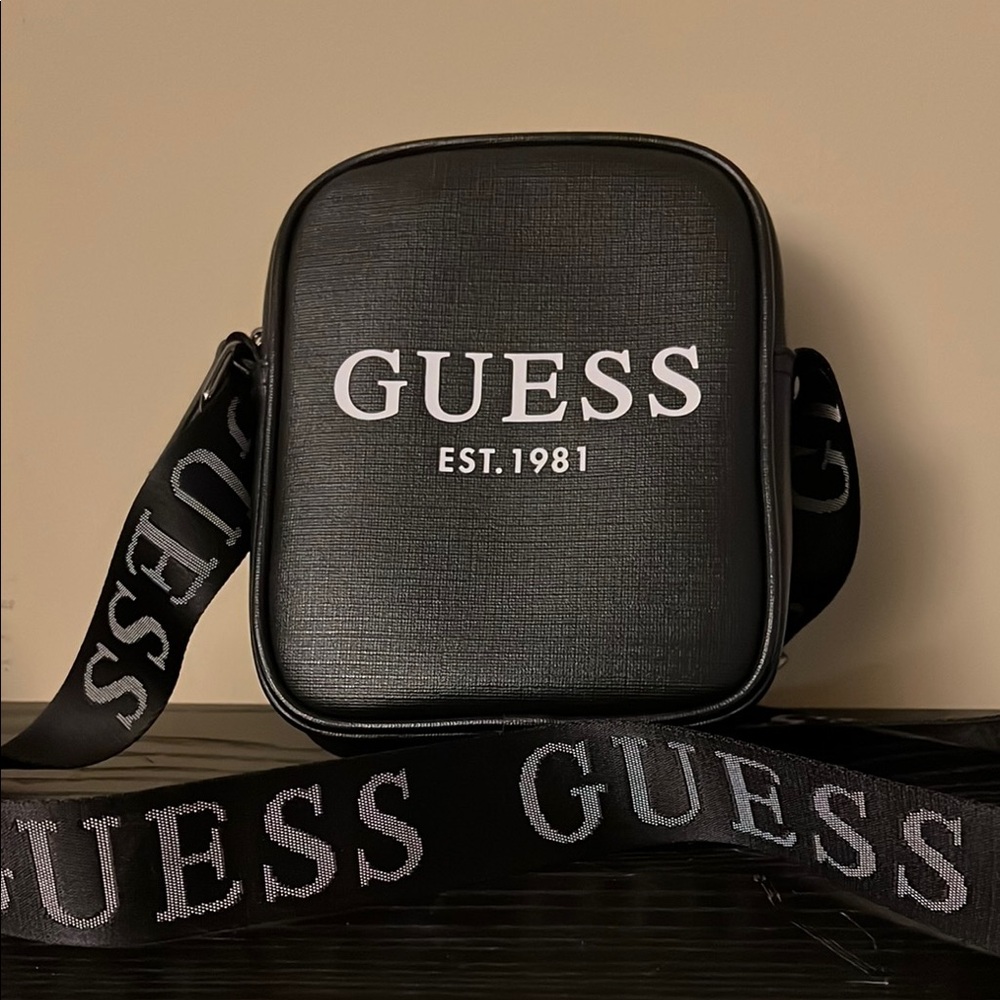GUESS Black Camera Bag